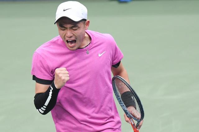 传球突破了 传球突破了