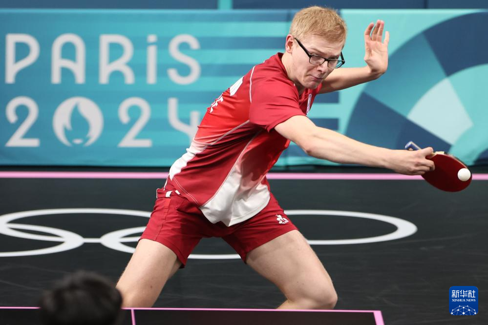 以快速击球 以快速击球