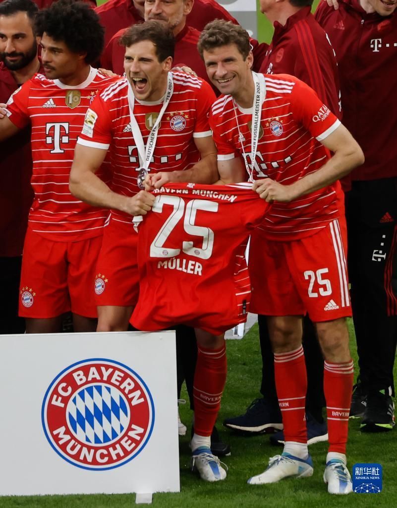 但他在格鲁 但他在格鲁